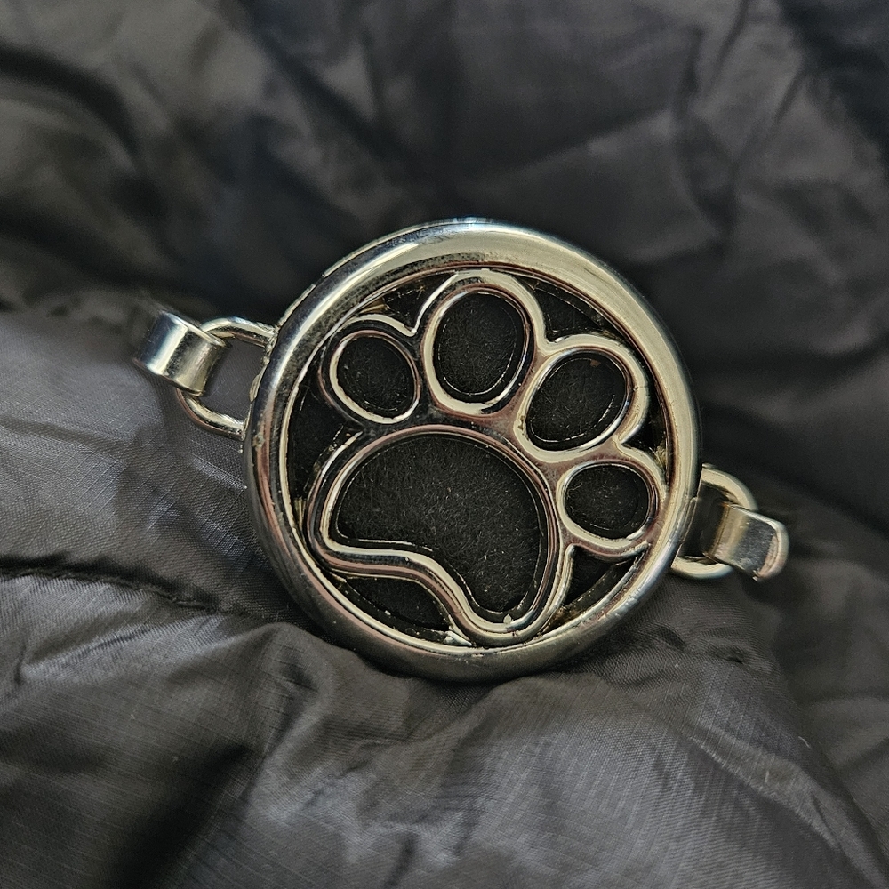 Silver Paw Print Aromatherapy or Photo Bracelet